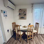 Apartment Apartma Tayana - With Affordable Parking !!! Piran