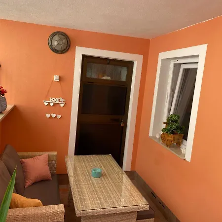 Daire Apartma Tayana - With Affordable Parking !!!