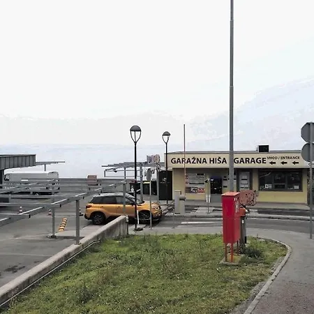 Apartma Tayana - With Affordable Parking !!! Daire Piran