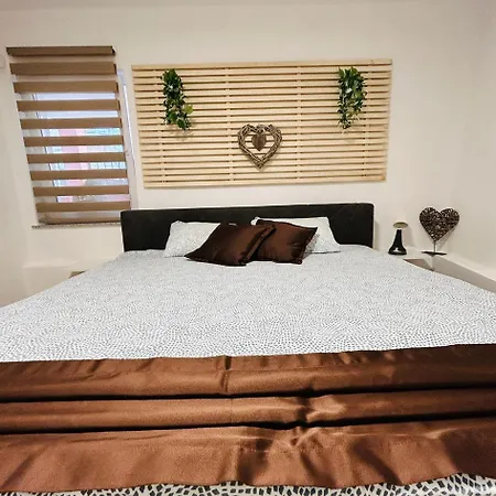 Apartment Apartma Tayana - Parking Included !!!