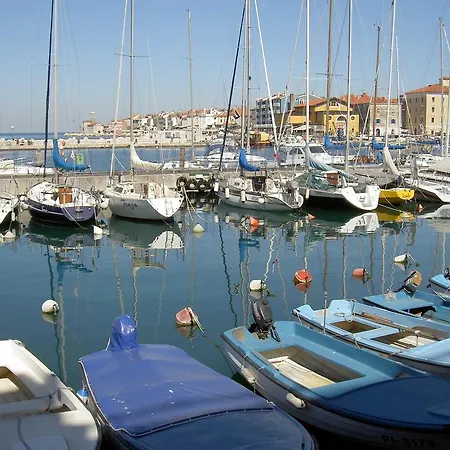 Apartma Tayana - With Affordable Parking !!! Apartmán Piran