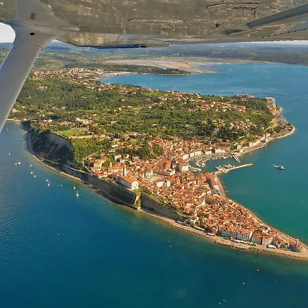 Apartmán Apartma Tayana - With Affordable Parking !!! *