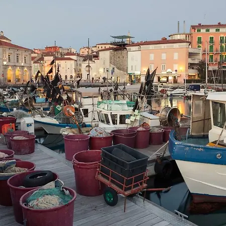 Apartma Tayana - With Affordable Parking !!! Apartman *