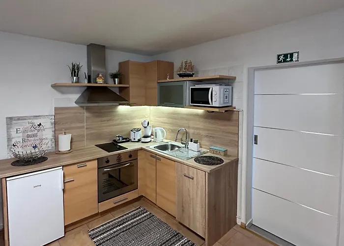 דירה Apartma Tayana - With Affordable Parking !!!