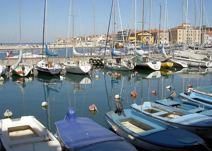 Apartma Tayana - With Affordable Parking !!! Lägenhet Piran