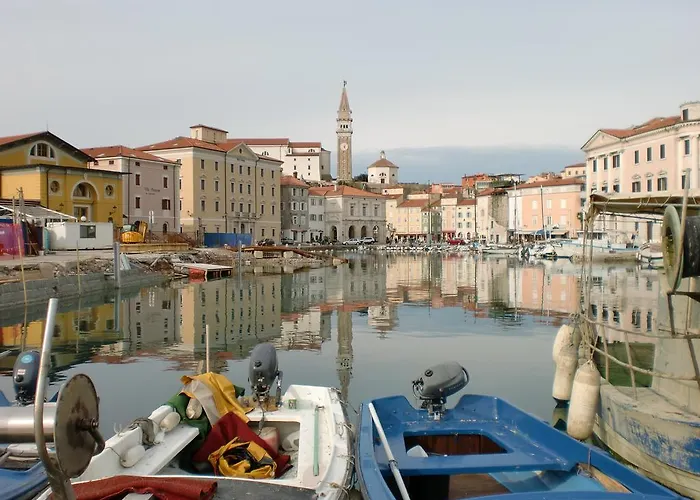 Apartma Tayana - With Affordable Parking !!! アパート