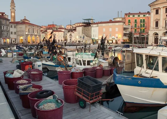 Apartma Tayana - With Affordable Parking !!! アパート *